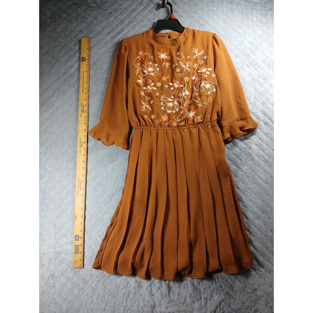 🌟 STUNNING Savanna Jane Cottagecore Embroidered Boho Pleated Dress Medium 🌟 - Picture 3 of 9